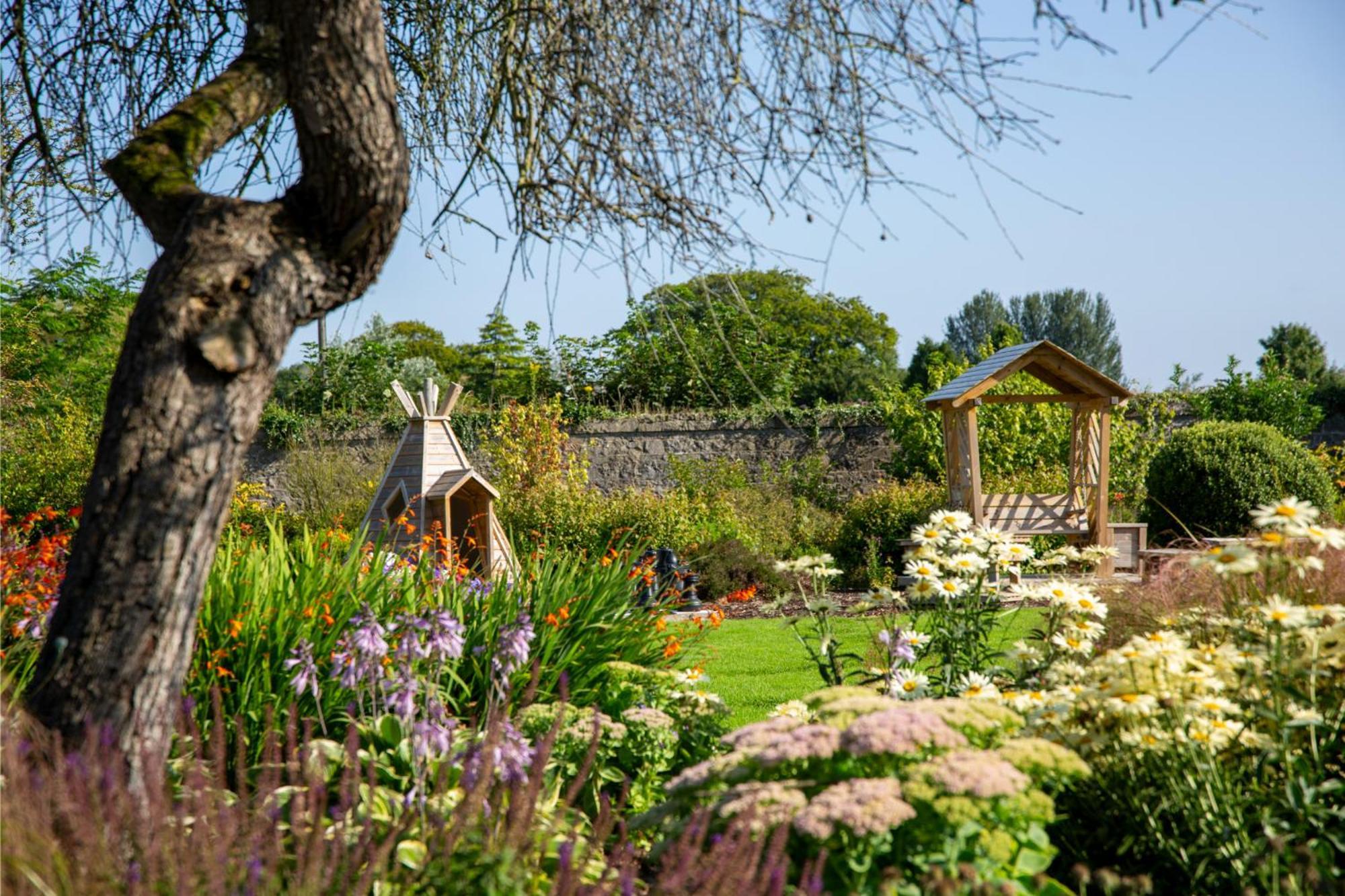 County Arms Birr Hotel Exterior photo