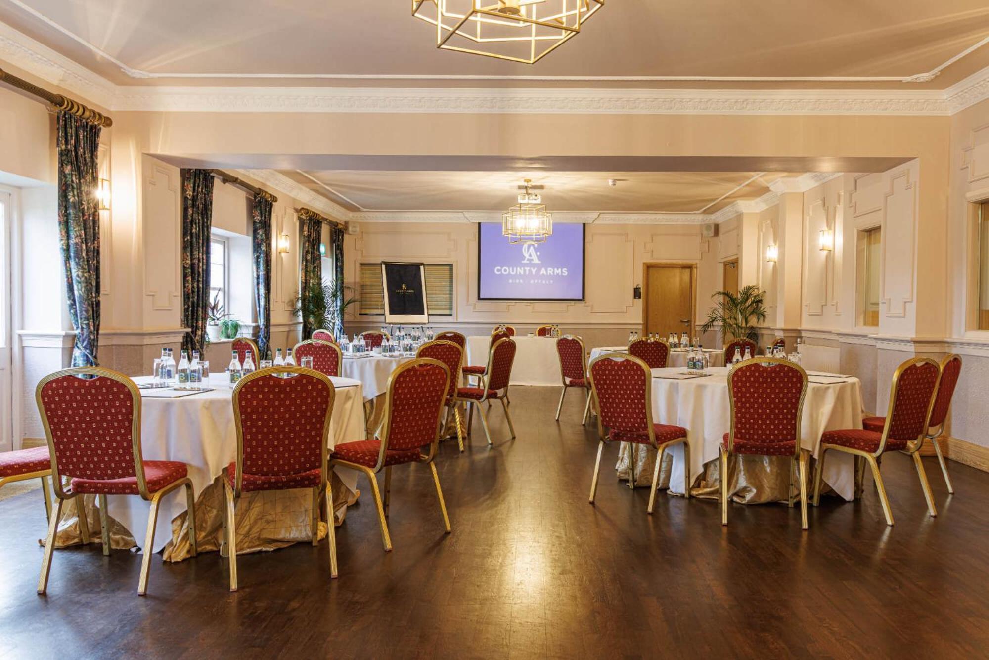 County Arms Birr Hotel Exterior photo